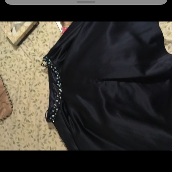 Formal Dress - Picture 4 of 4